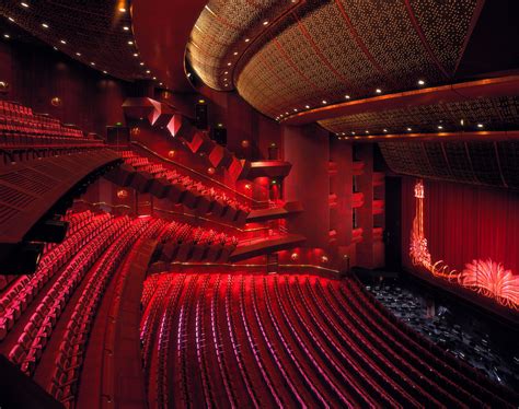 Where to sit in Melbourne theatres - the best seats in the house