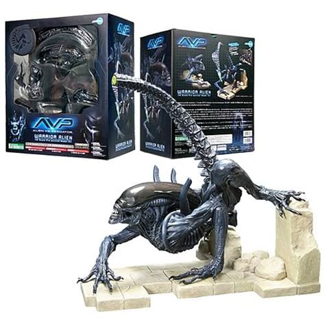 Alien vs. Predator Warrior Alien ArtFX Statue - Kotobukiya - Alien vs ...