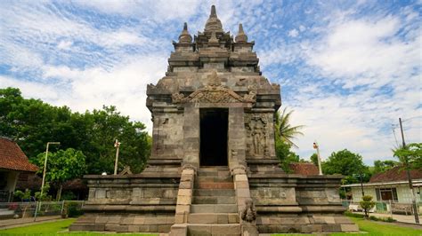 Pawon Temple and its relationship with Borobudur Temple complement the three temples in Magelang