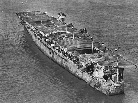 [Photo] USS Independence, damaged in atomic bomb tests, in San Francisco Bay being prepared for ...