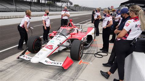 Simona de Silvestro aims for return to Indy 500 with team of women behind her | wthr.com