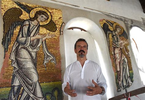 Italians complete restoration of mosaics in Bethlehem's Church of the Nativity | America Magazine