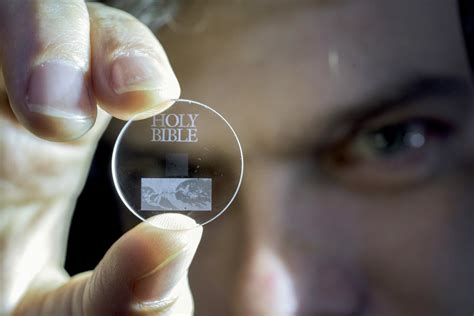 Glass Hard Disk Stores 360TB In Five Dimensions, Forever | Digital Trends