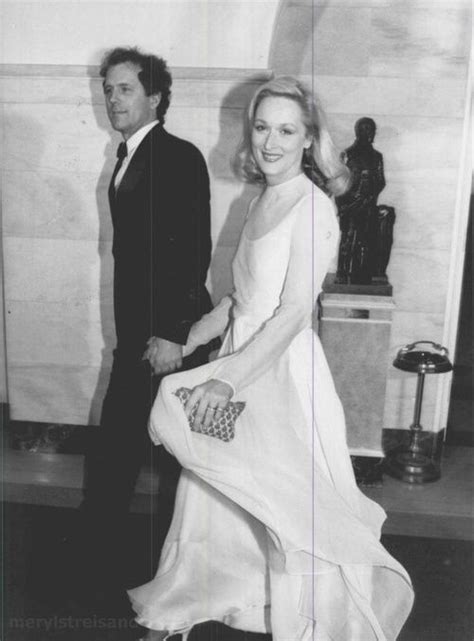 Meryl Streep at her wedding. So pretty. #Bridelan | Celebrity wedding photos, Celebrity weddings ...