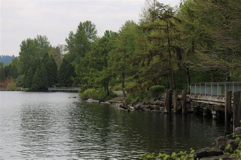 Gene Coulon Memorial Beach Park — Washington Trails Association