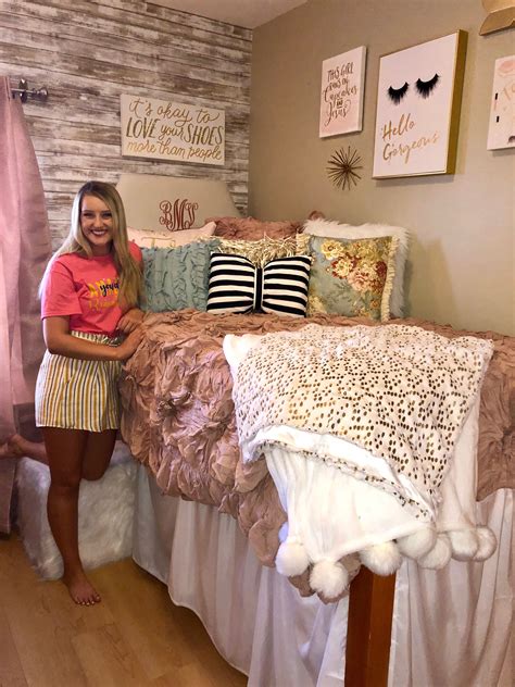 University of Arkansas Dorm Room | Girls dorm room, College dorm room organization, College dorm ...