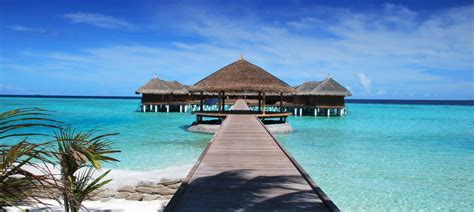 Discover the Best Maldives' Vacation Packages 2025 - TourRadar