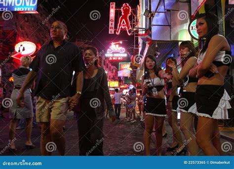 Nightlife In Pattaya, Thailand. Editorial Image - Image of mall, pulsing: 22573365