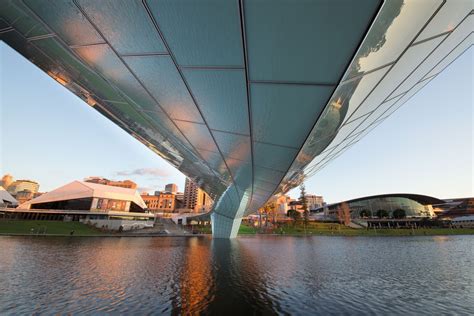 Adelaide Riverbank Pedestrian Bridge – Tonkin Zulaikha Greer