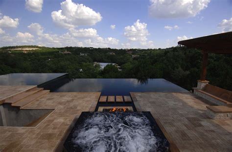 40+ Absolutely spectacular infinity edge pools