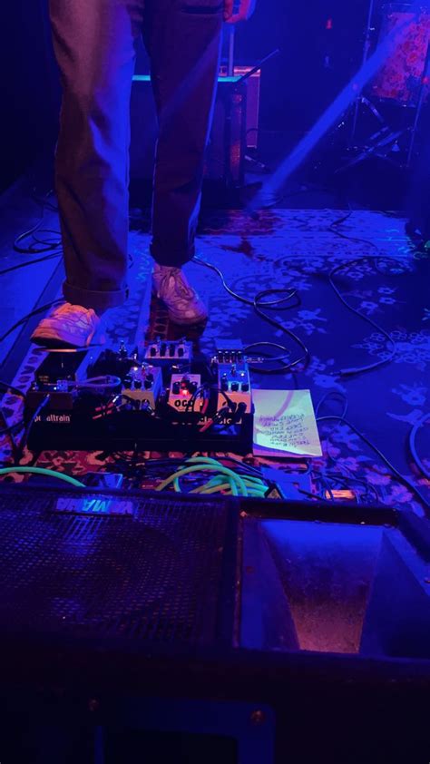 #music #art #concert #guitarist #pedalboard #aesthetic #blue #purple | Blue aesthetic grunge ...