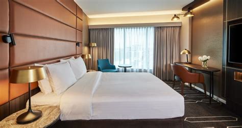 Holiday Inn unveils 'a new era of airport accommodation' at Sydney ...