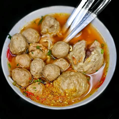 7 Bakso Mantap di Bandung yang Bikin Orang Rela Antre