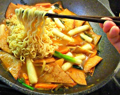 Susan's Savour-It!: Rabokki (Ramen + Ddukbokki)...