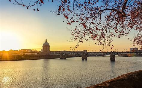 Garonne River - Natural Wonders Of Europe - WorldAtlas