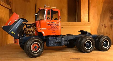 Pin by Tim on Model trucks | Trucks, Mack trucks, Car model