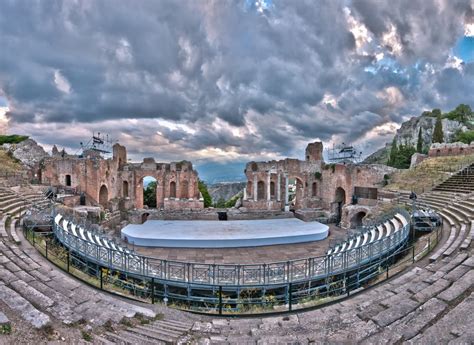 7 Stunning Ancient Sights in Sicily