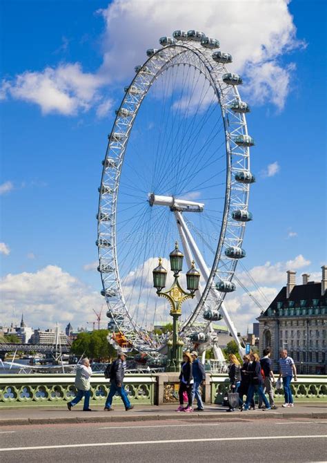 LONDON, UK - MAY 14, 2014 - London Eye is a Giant Ferris Wheel Editorial Image - Image of guide ...