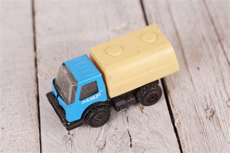 Vintage Mechanical Metal Truck Toy Farm Truck МИР - Etsy