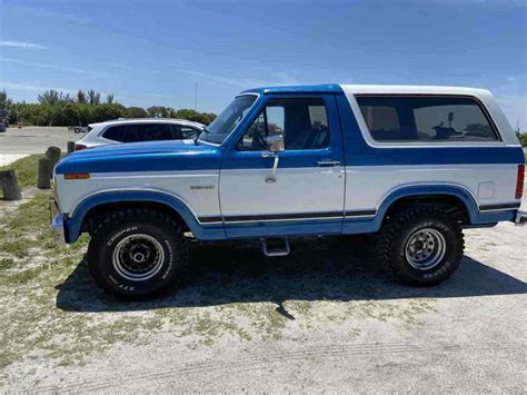 Antique 1985 Ford Bronco Blue/White for sale - Ford Bronco 1985 for sale in Tampa, Florida ...