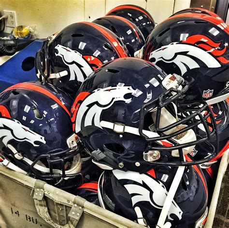 Pin by Jon Fleecs on Denver Broncos | Football helmets, Helmet, Football