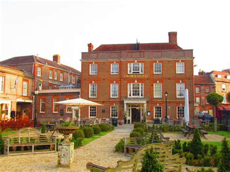 Wedding Venue in Blandford Forum , The Crown Hotel | UKbride