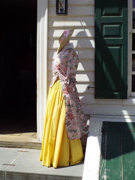 Colonial Williamsburg | Colonial williamsburg, Williamsburg, Maxi dress