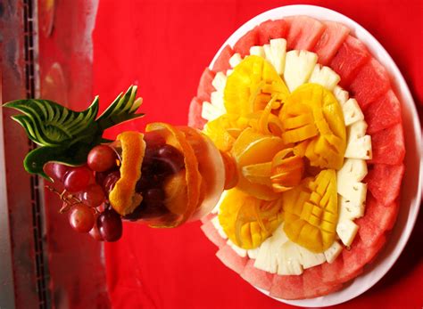 Wonderful masterpiece created for a fruit platter - Don Vito Restaurant, Boracay Island ...