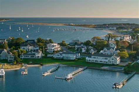 15 Best Cape Cod Towns to Visit This Summer