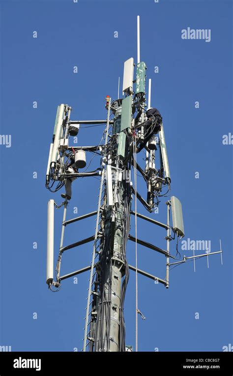 cellular antenna mast Stock Photo - Alamy