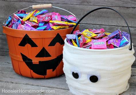 Simple Trick-or-Treat Buckets for Halloween - Hoosier Homemade