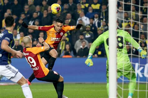 Galatasaray vs. Fenerbahçe: Battle of 2 philosophies | Daily Sabah