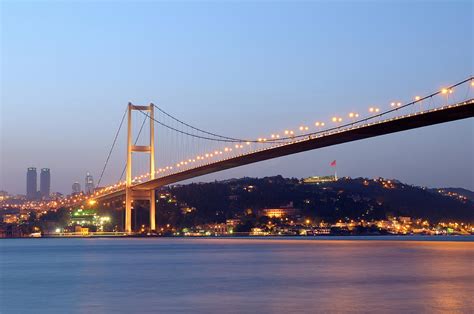 Bosphorus Bridge, Istanbul, Turkey by Tunart