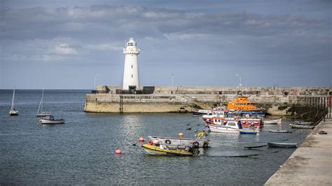 Donaghadee - Harbour & Lighthouse - Lighthouse in Donaghadee ...