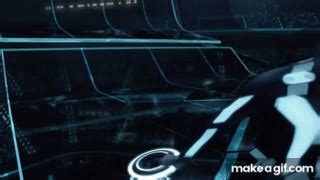 Sam Flynn vs Rinzler - Disc Wars Scene | Tron Legacy (2010) IMAX Movie ...