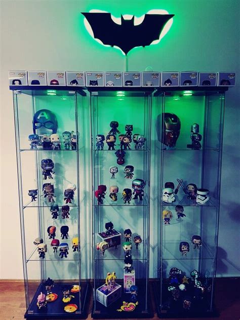 Batman Funko Pop Display | Funko pop display, Funko display ideas, Pop ...