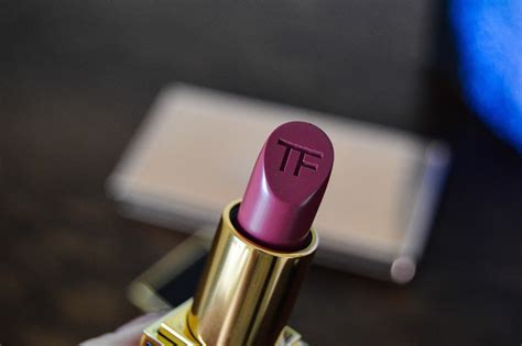 Tom Ford Lipstick in Casablanca | Cherries In The Snow