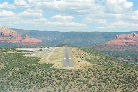 File:SedonaAirport.JPG - Wikimedia Commons