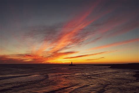 St Marys lighthouse blazing sunrise – Our Image Nation