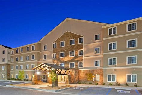 16 Best Hotels in Albuquerque | PlanetWare