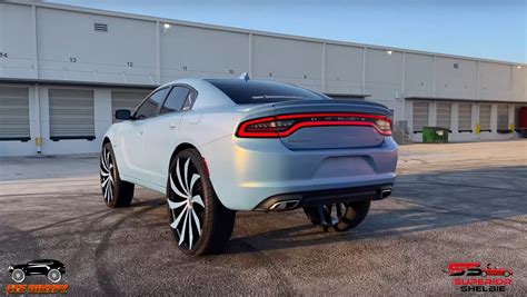 Custom Dodge Charger Could Make SUV Owners Jealous, if It Wasn't So ...