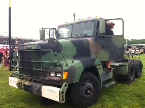 Army Semi Truck Dump Trucks, Tow Truck, Cool Trucks, Big Trucks, Built Truck, Custom Big Rigs ...