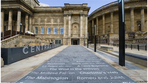 In pictures: Liverpool's restored £50m library - BBC News