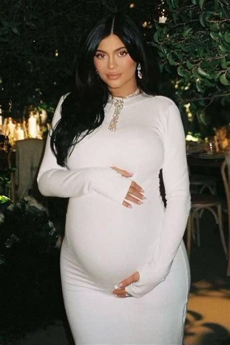 Inside Kylie Jenner's Lavish Giraffe-themed Baby Shower