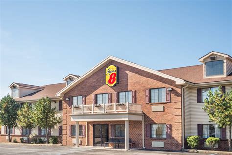 Super 8 by Wyndham Madison/Hanover Area | Madison, IN Hotels