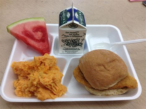 Public elementary school lunch in Massachusetts : r/pics