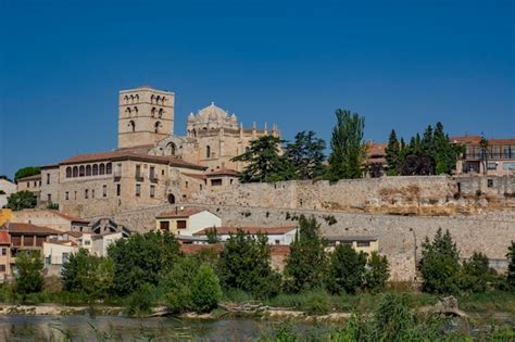 Premium Photo | Zamora panoramic cathedral city with the river duero