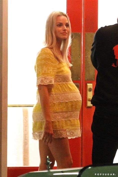 Margot Robbie as Pregnant Sharon Tate Pictures Oct. 2018 | POPSUGAR Celebrity Photo 9