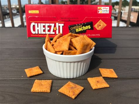 REVIEW (x3): Cheez-It Cheese Pizza, Cheez-It Cheeseburger, Cheese-It Cheddar Nachos - Junk Banter