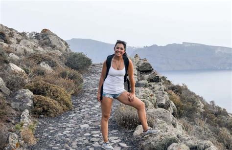 HIKING IN SANTORINI | GREECE TRAVEL SECRETS